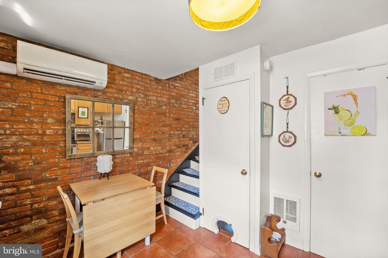 124 Catharine St Rear D - Photo 5 of 16