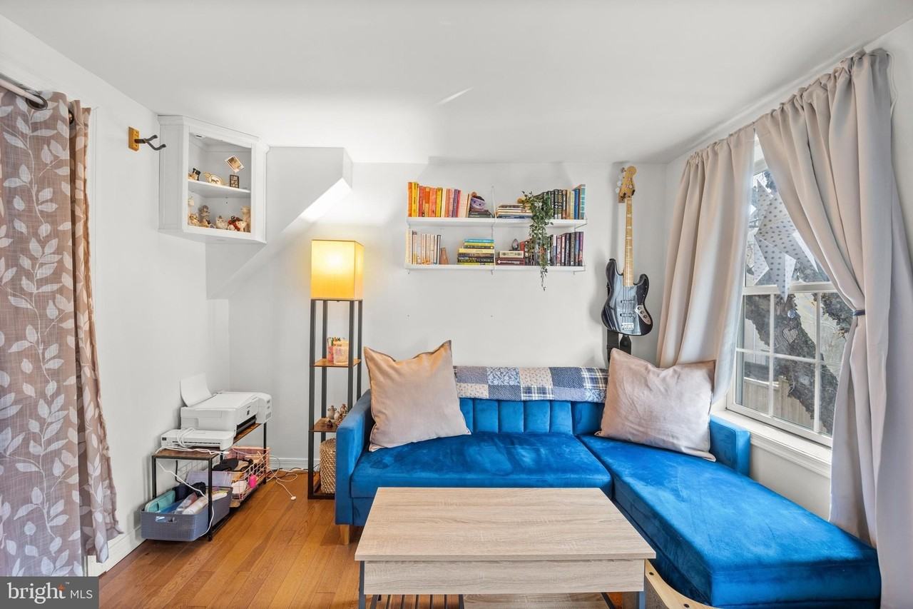 124 Catharine St Rear D - Photo 7 of 16