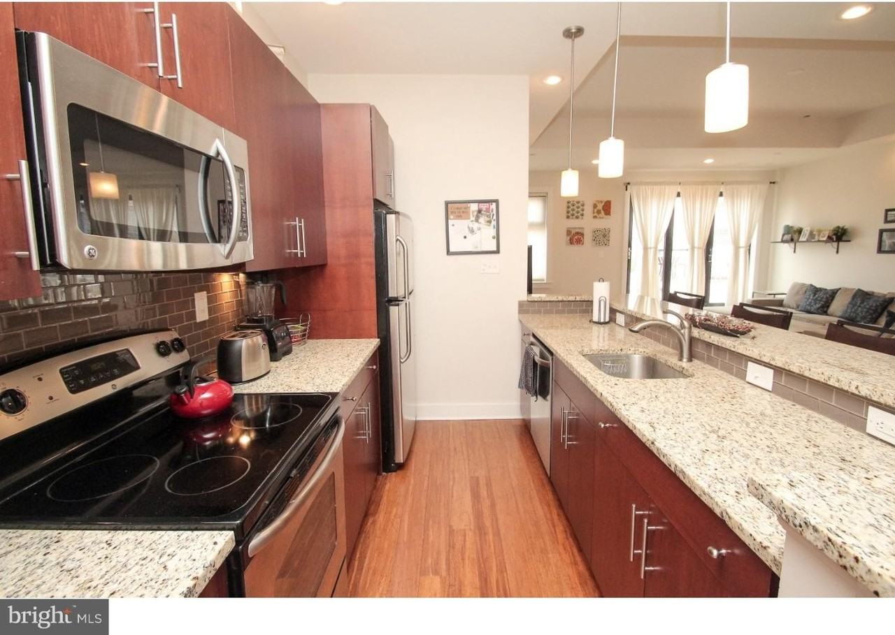 551 N Lawrence St Unit 3 - Photo 5 of 24