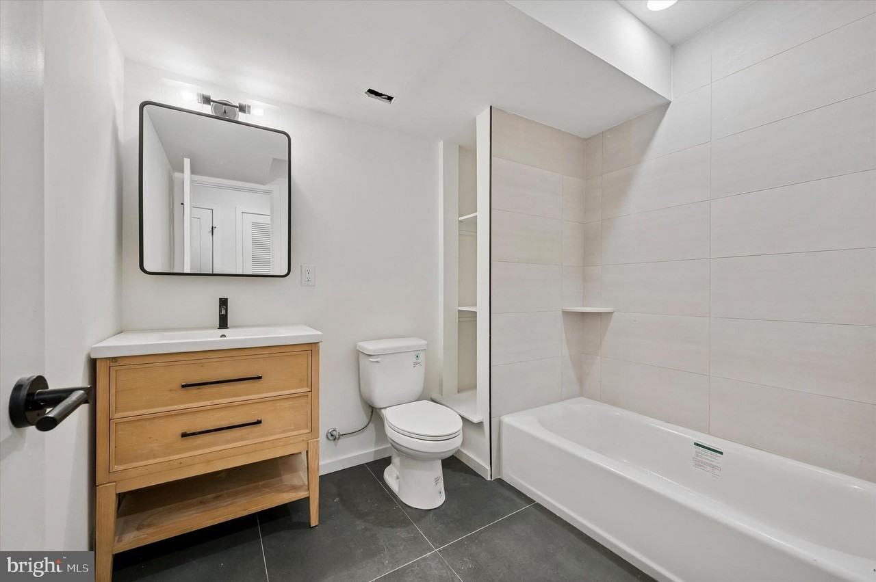 627 N 16th St Unit 101 - Photo 3 of 8