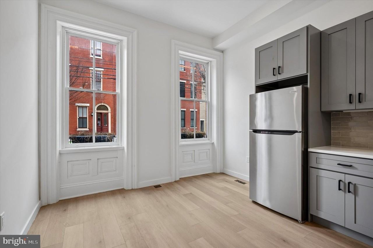 627 N 16th St Unit 101 - Photo 6 of 8