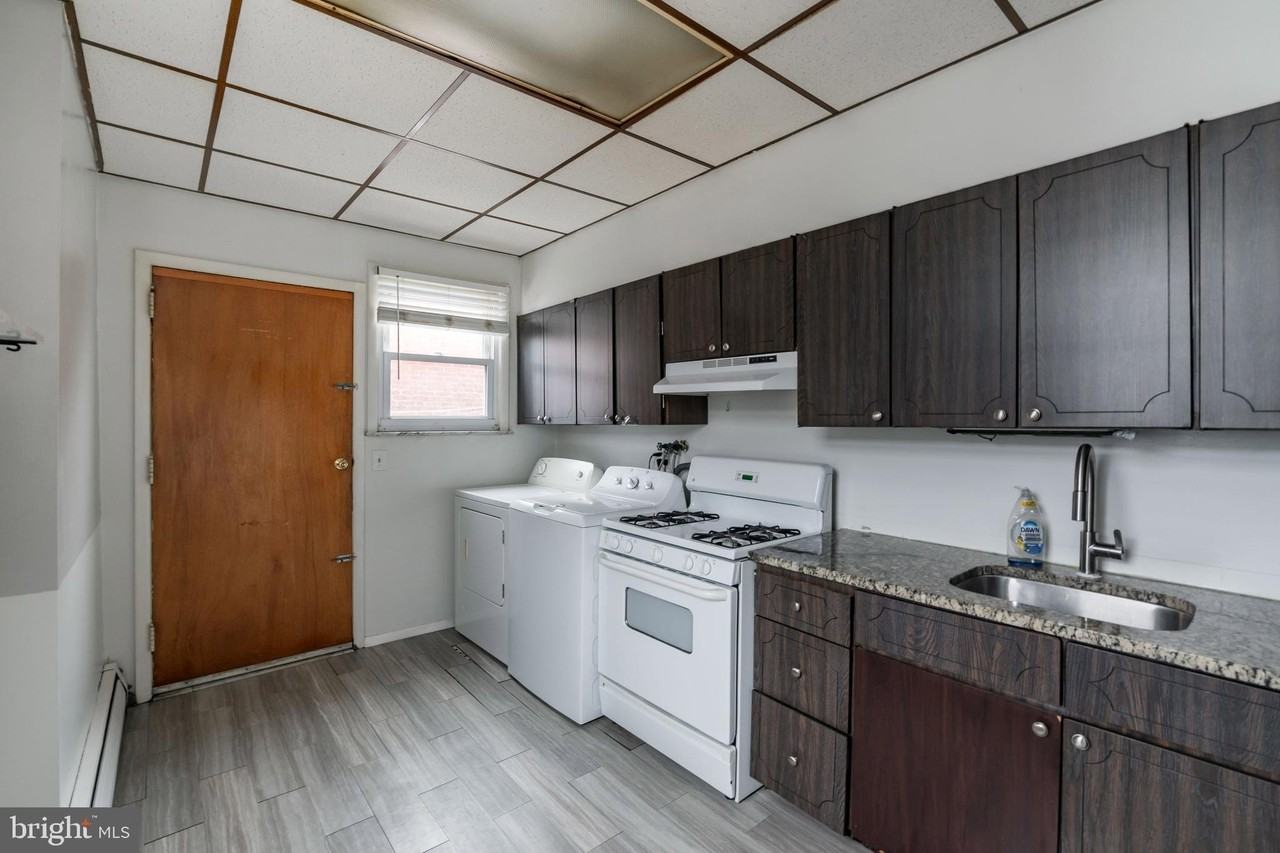 1325 W Porter St - Photo 6 of 17