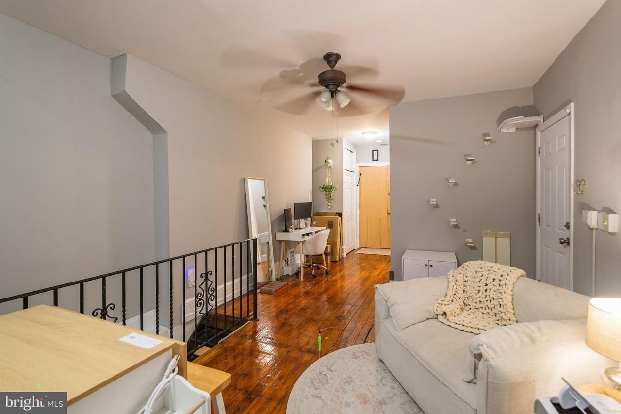 1919 Spring Garden St Apt 1r - Photo 4 of 16