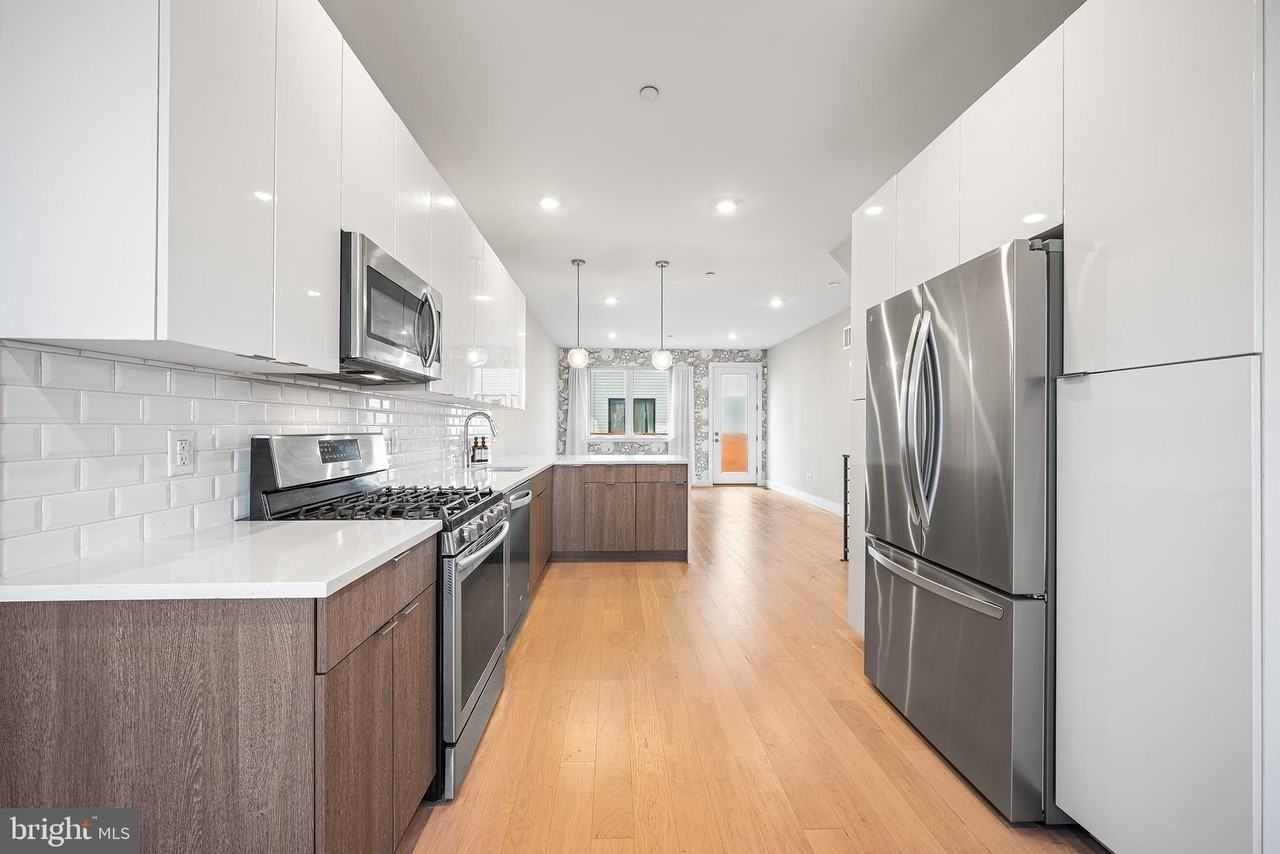 183947 Blair St #3 - Photo 5 of 24