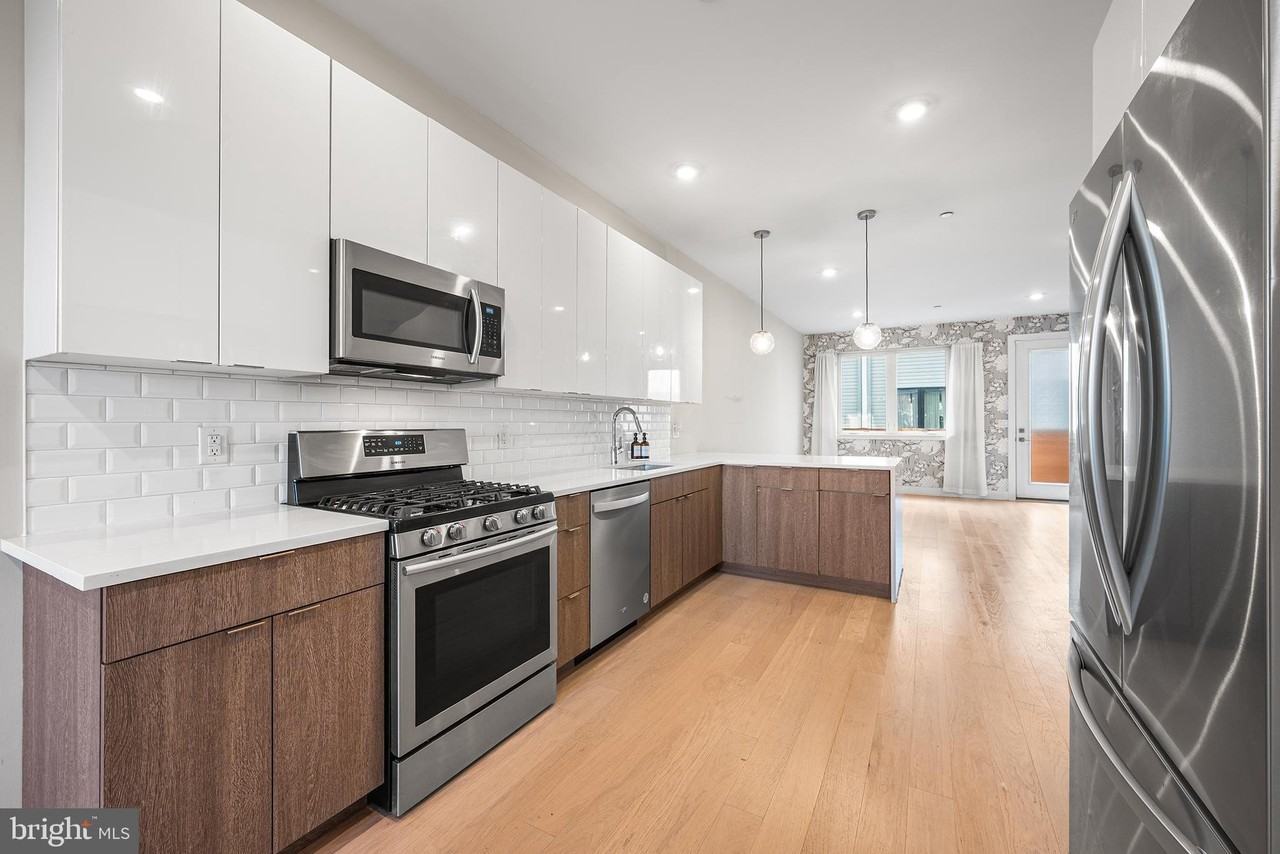 183947 Blair St #3 - Photo 6 of 24