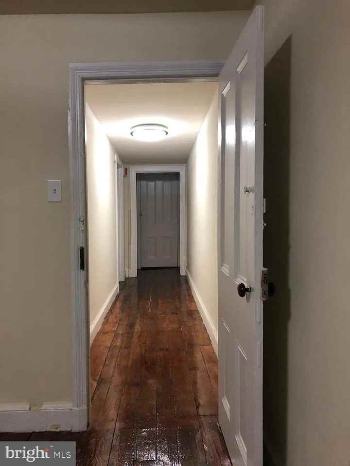 1728 Pine St #3F - Photo 4 of 8