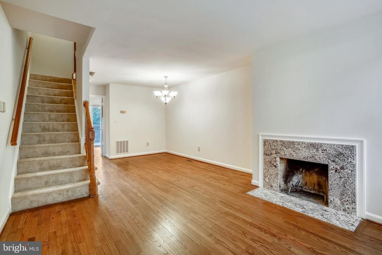 538 N West St - Photo 2 of 20