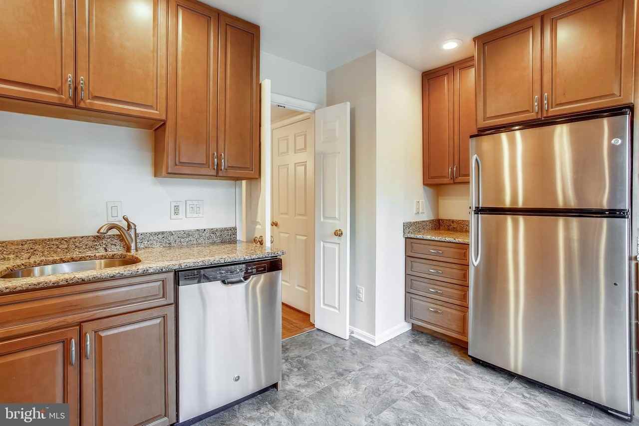 538 N West St - Photo 7 of 20