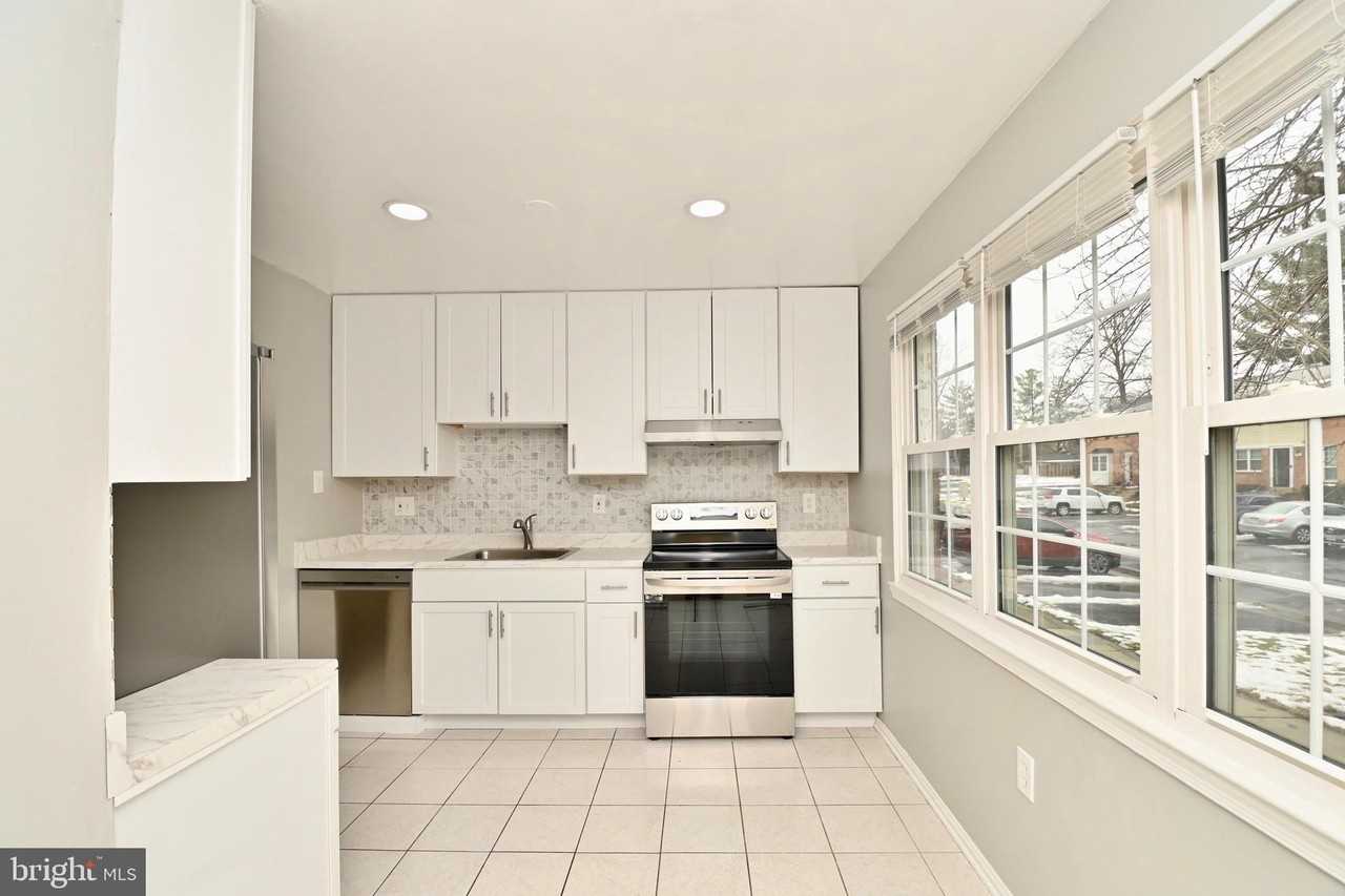 2767 January Ct - Photo 4 of 39