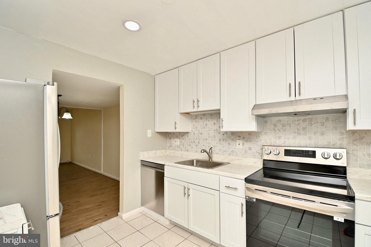 2767 January Ct - Photo 5 of 39