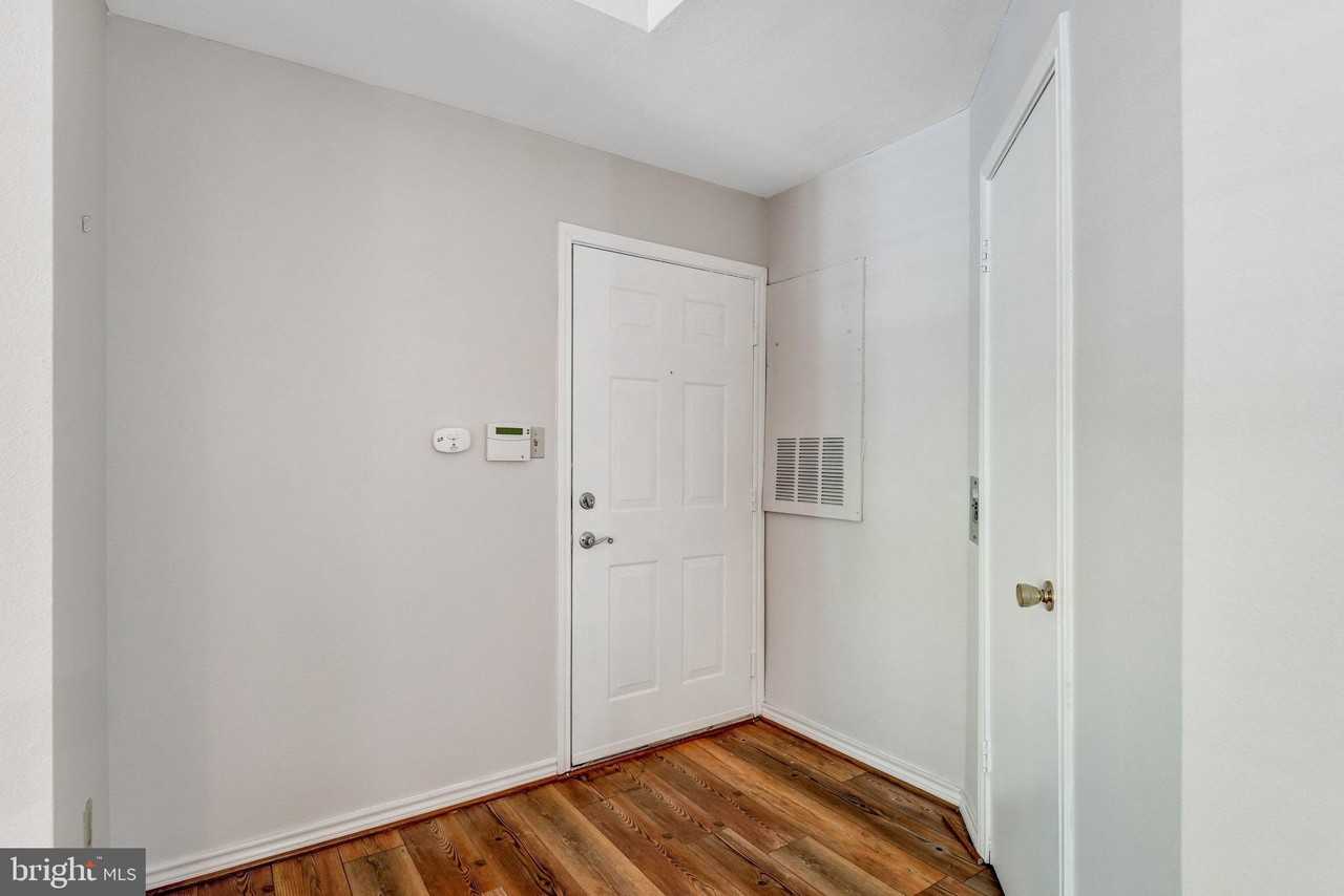 12155 Penderview Ter Apt 804 - Photo 5 of 30