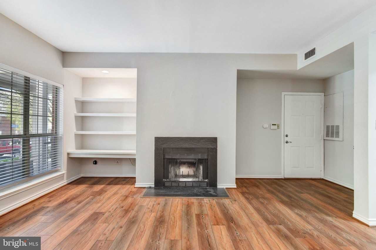 12155 Penderview Ter Apt 804 - Photo 7 of 30