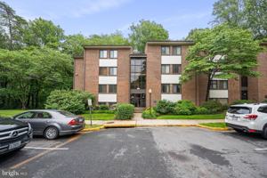 featured image of 1423 Northgate Sq