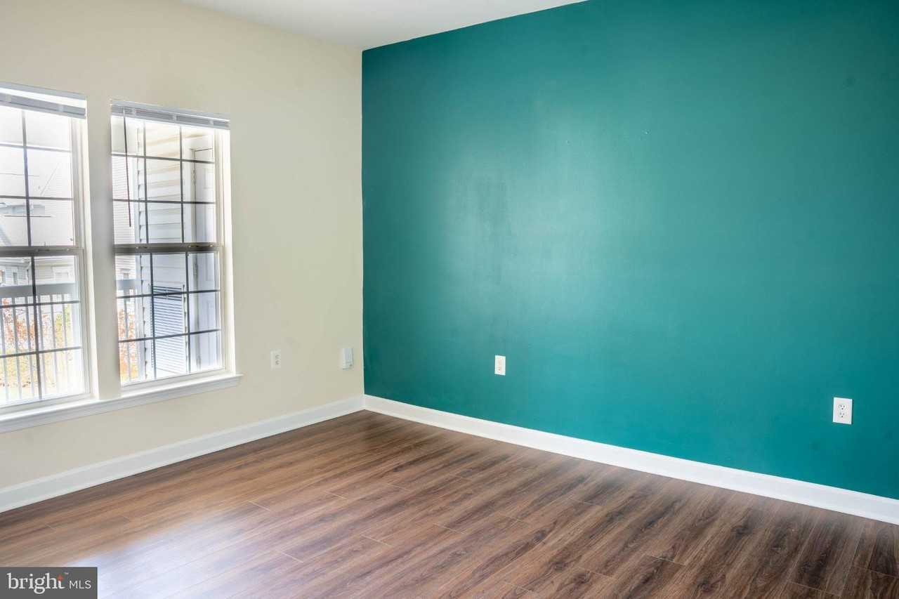 42480 Rockrose Sq Unit 303 - Photo 7 of 19