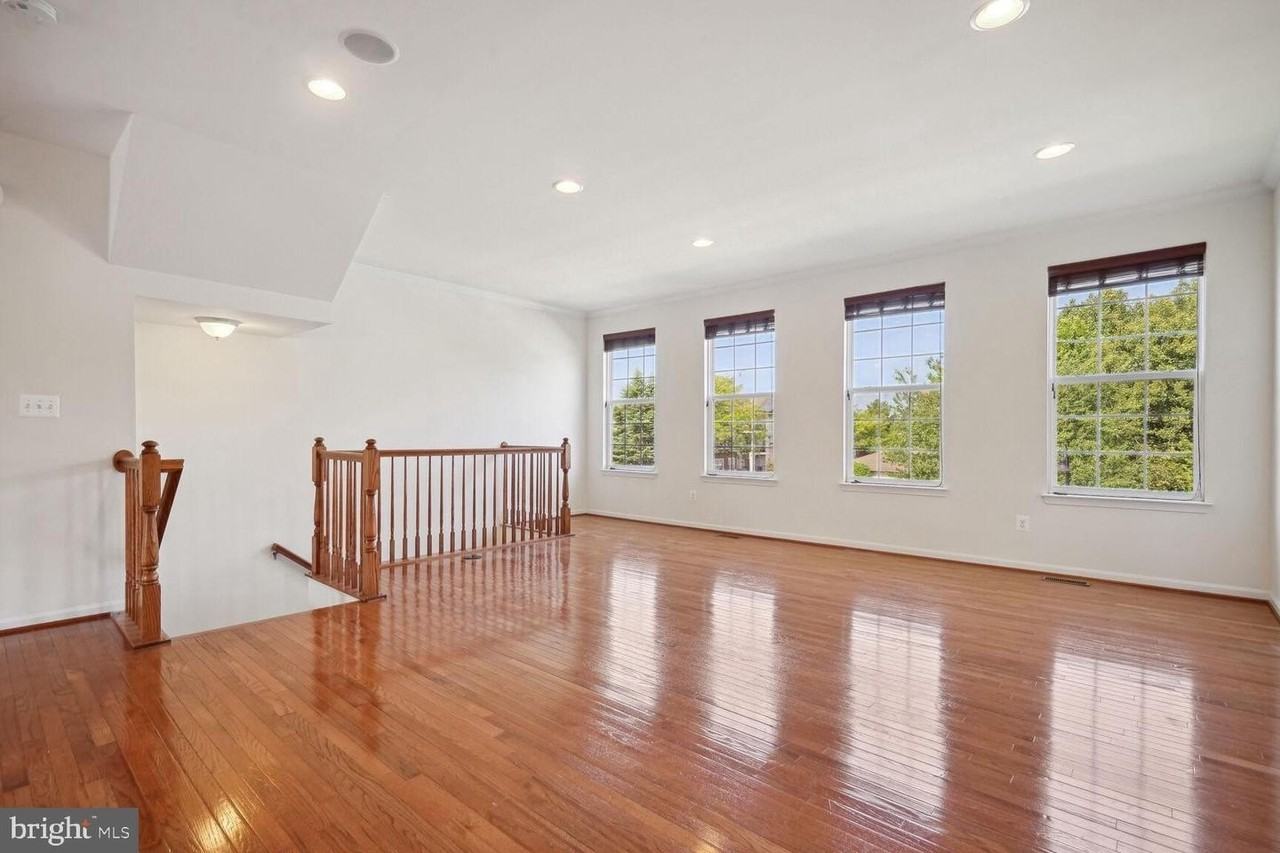 9074 Belo Gate Dr - Photo 4 of 16