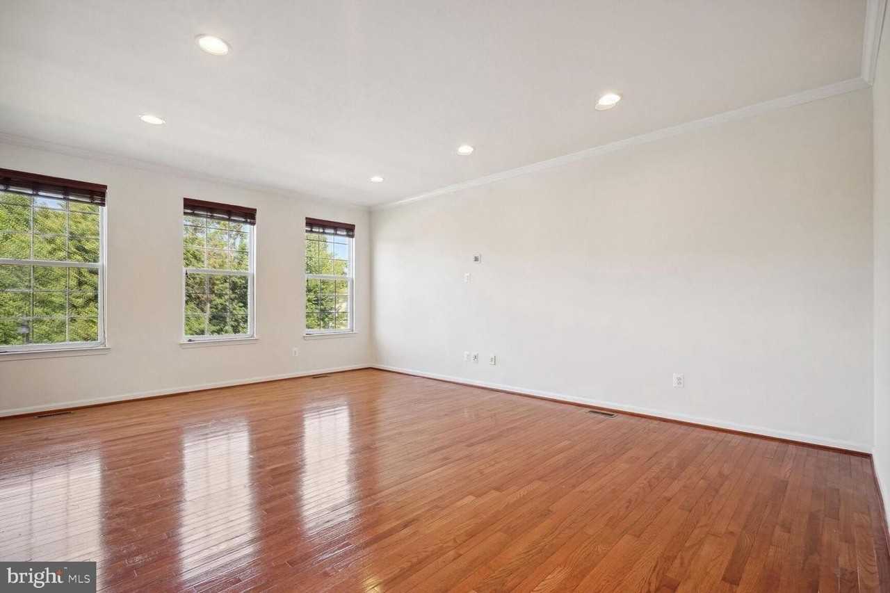 9074 Belo Gate Dr - Photo 5 of 16