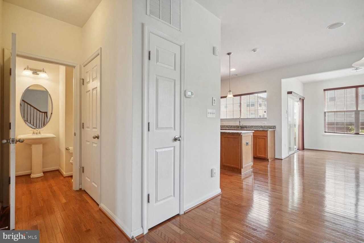 9074 Belo Gate Dr - Photo 6 of 16