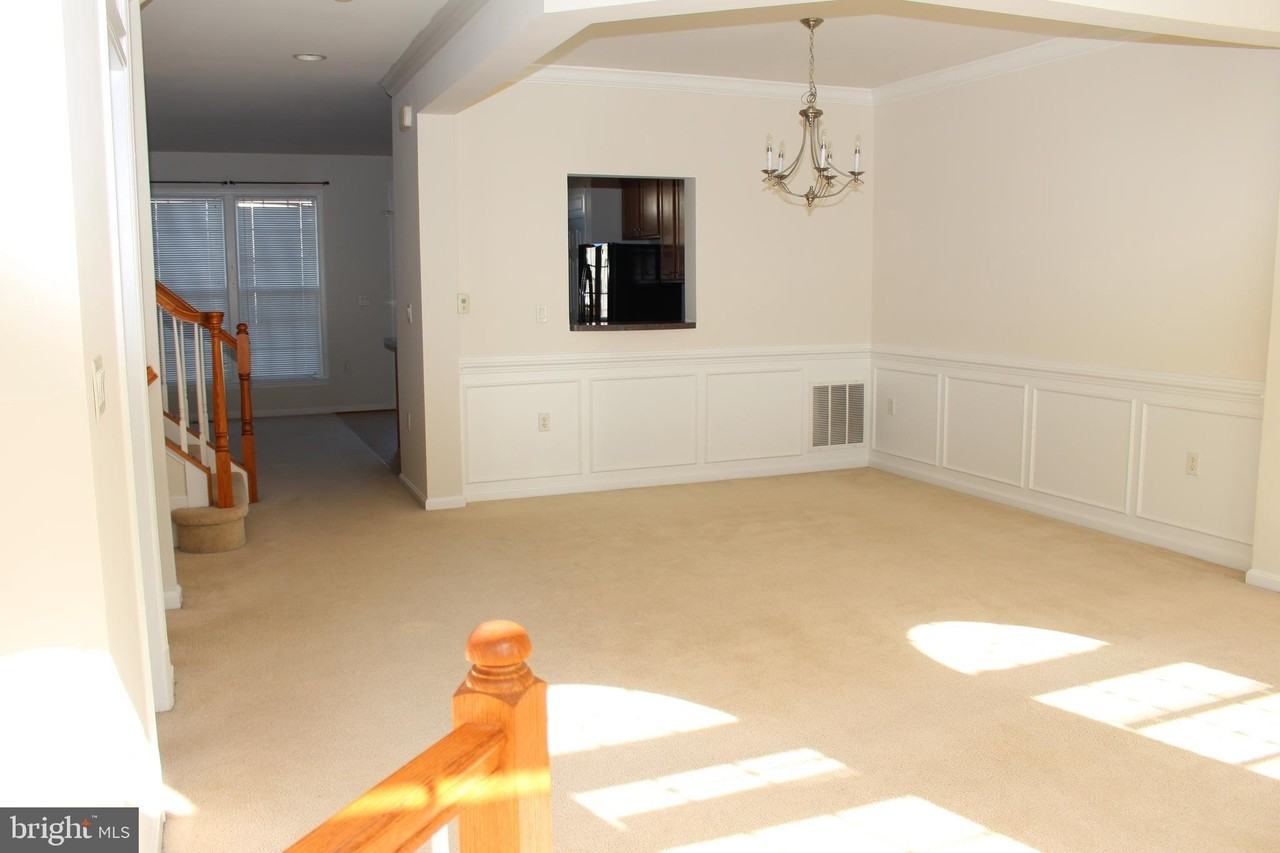 16382 Gangplank Ln - Photo 2 of 24