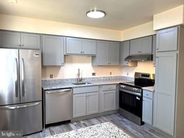 5166 Dominion Dr - Photo 6 of 19