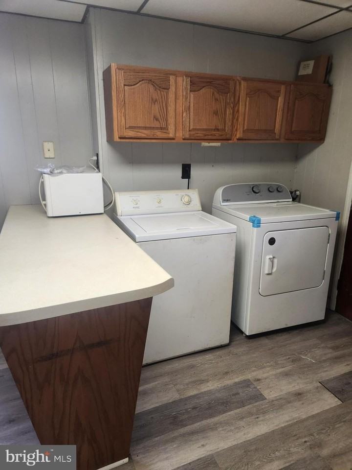 29 S F St - Photo 6 of 10