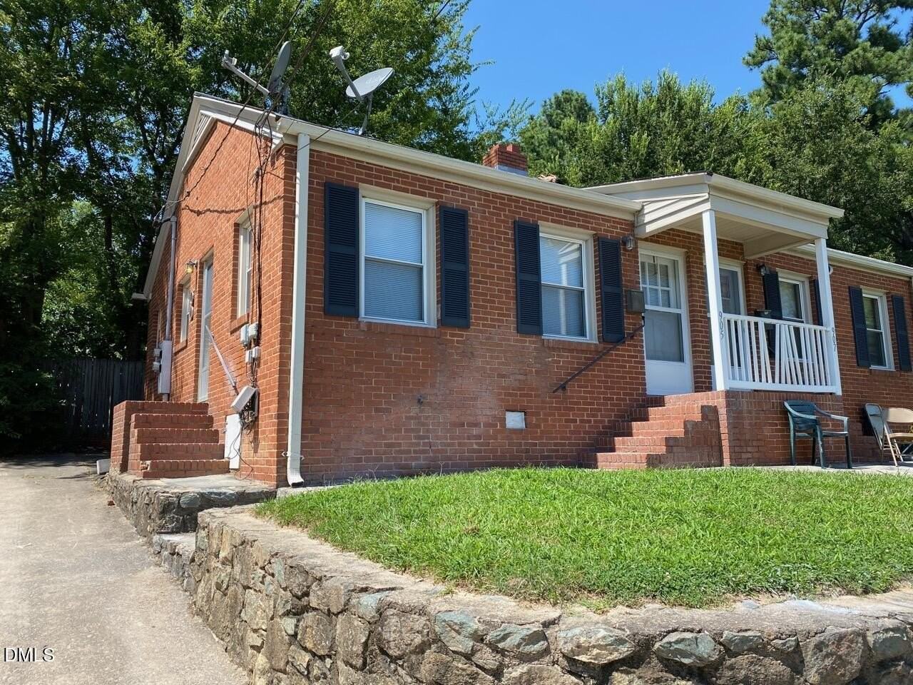 905 Bunn Ter - Photo 2 of 11