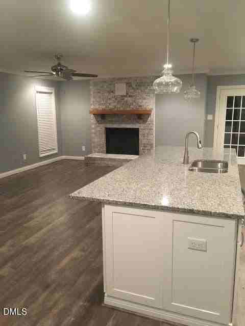 101 Lake Pine Dr - Photo 5 of 35