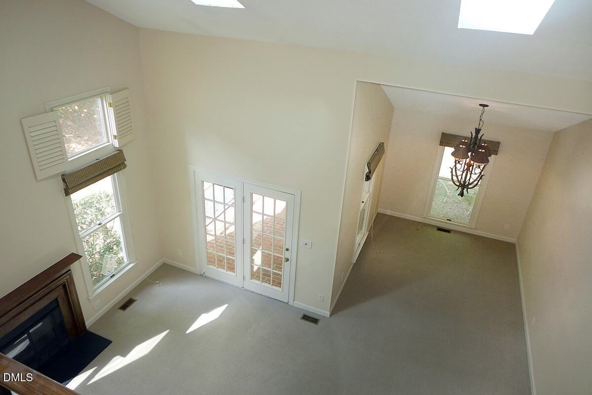 439 Crossvine Close - Photo 2 of 20