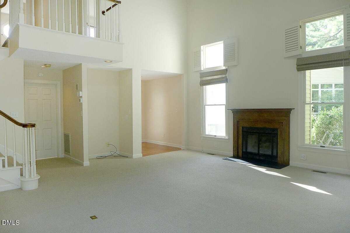 439 Crossvine Close - Photo 5 of 20