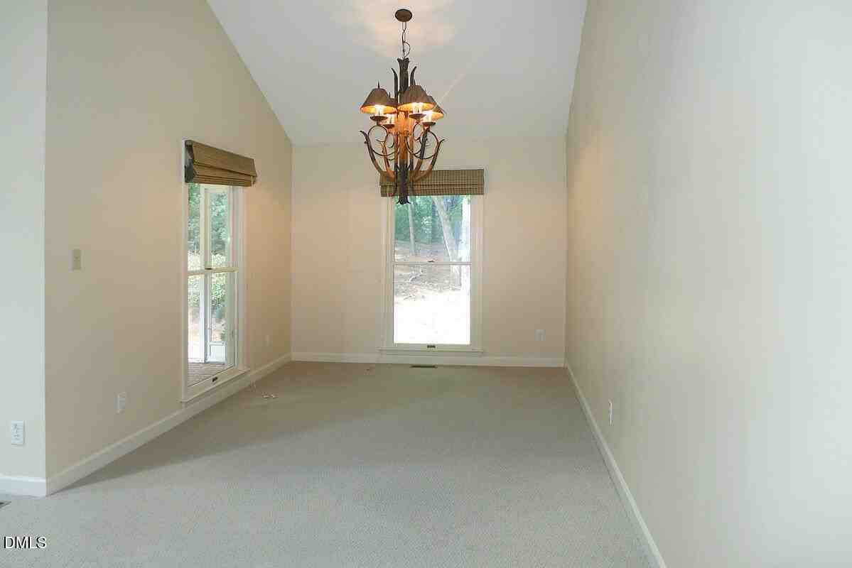 439 Crossvine Close - Photo 6 of 20