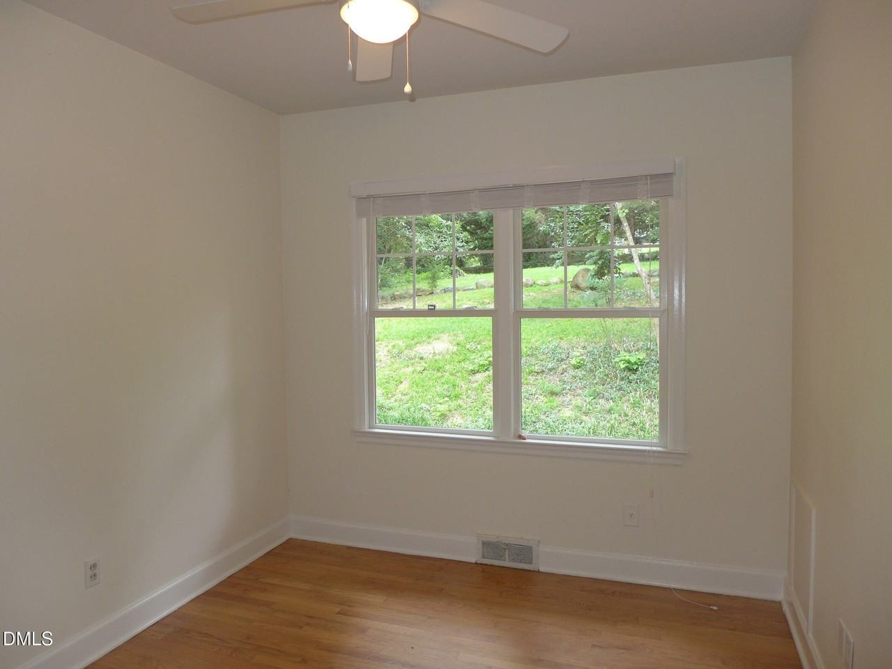 733 Raleigh Rd - Photo 7 of 12