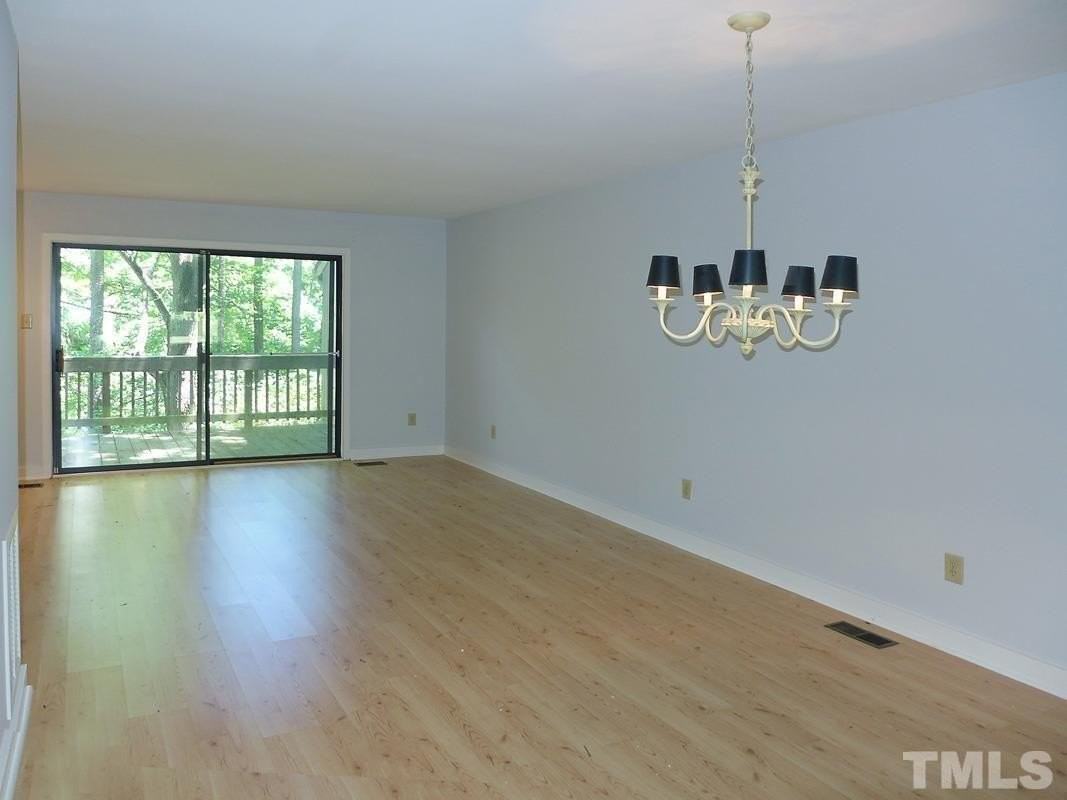 21 Bluff Trl - Photo 2 of 19