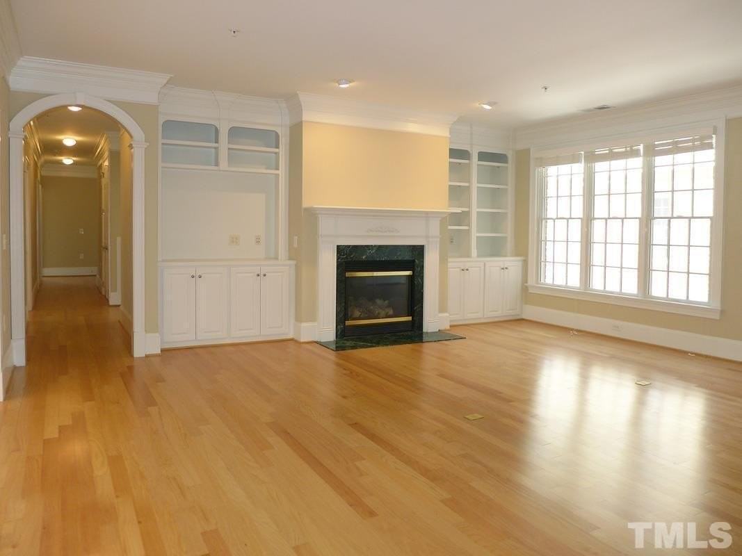 413 W Barbee Chapel Rd - Photo 4 of 22