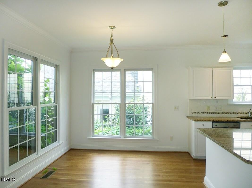 111 Tharrington Dr - Photo 7 of 29