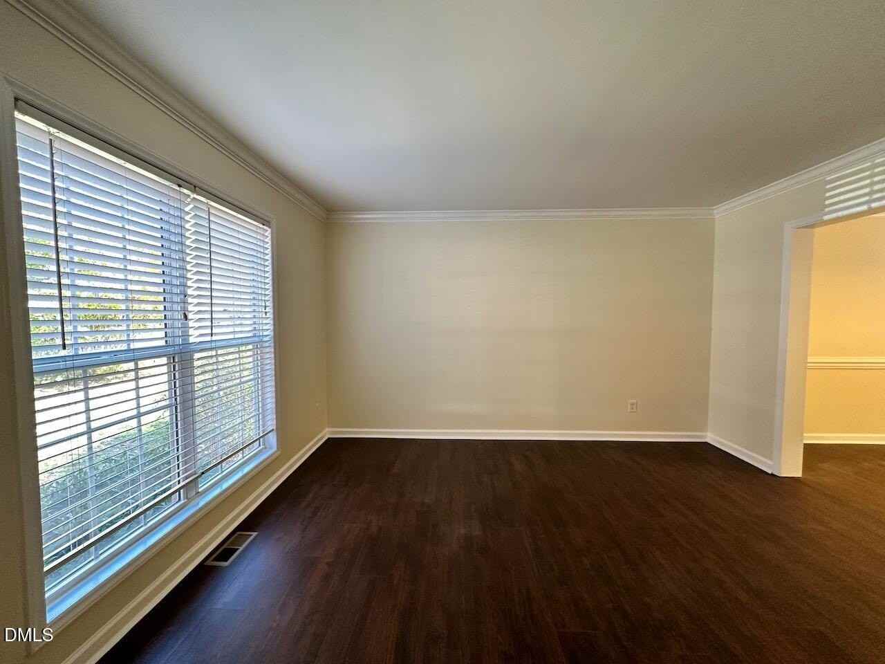 2013 Henniker St - Photo 4 of 29