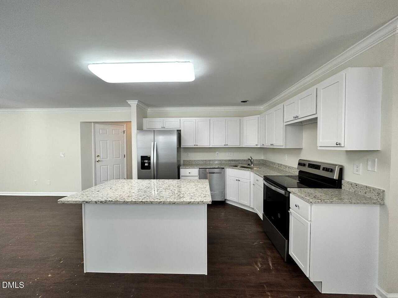 2013 Henniker St - Photo 7 of 29