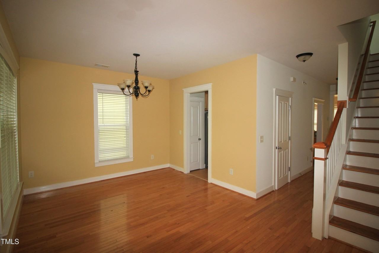 4433 All Points View Way - Photo 3 of 23