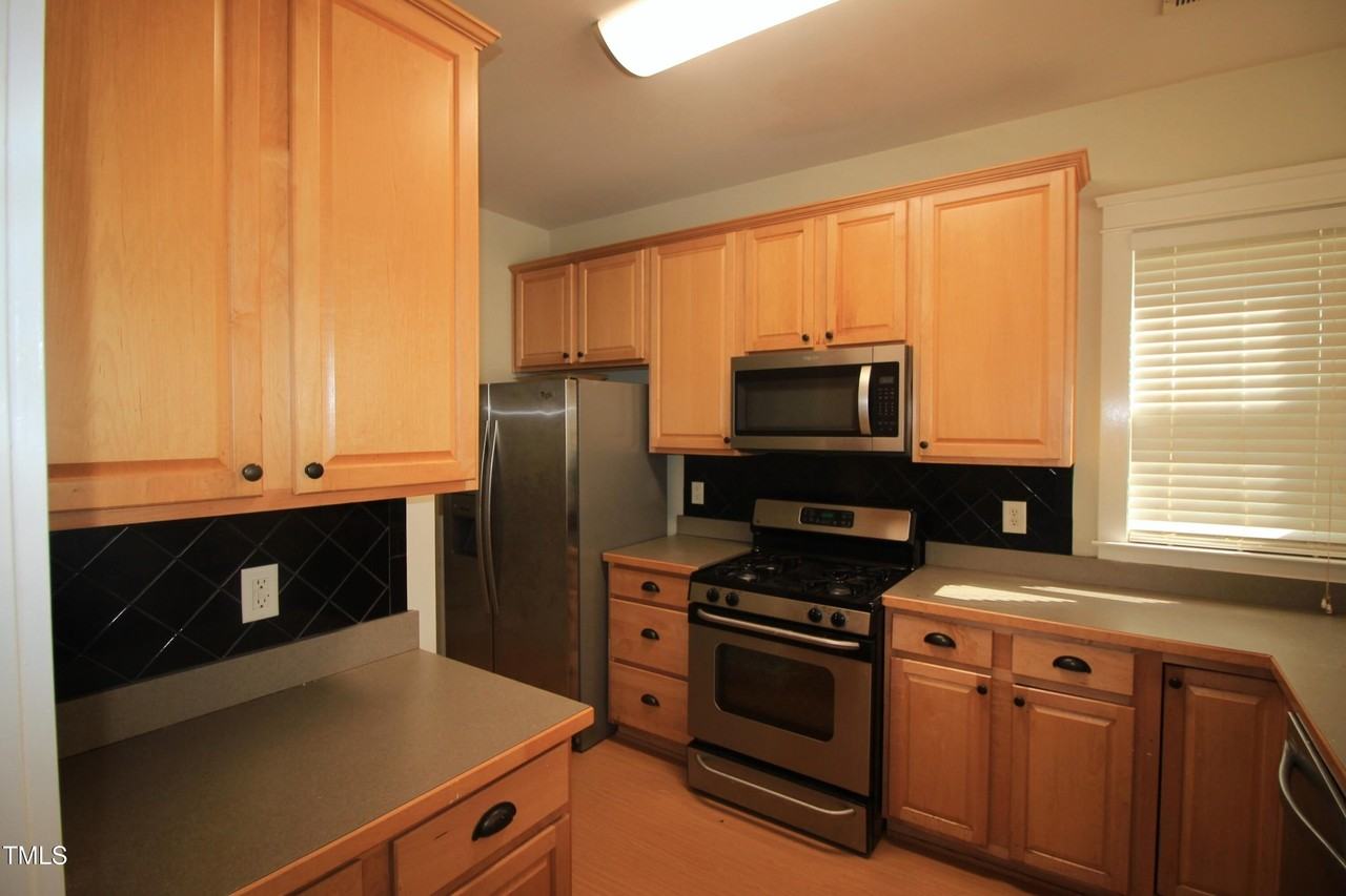 4433 All Points View Way - Photo 5 of 23