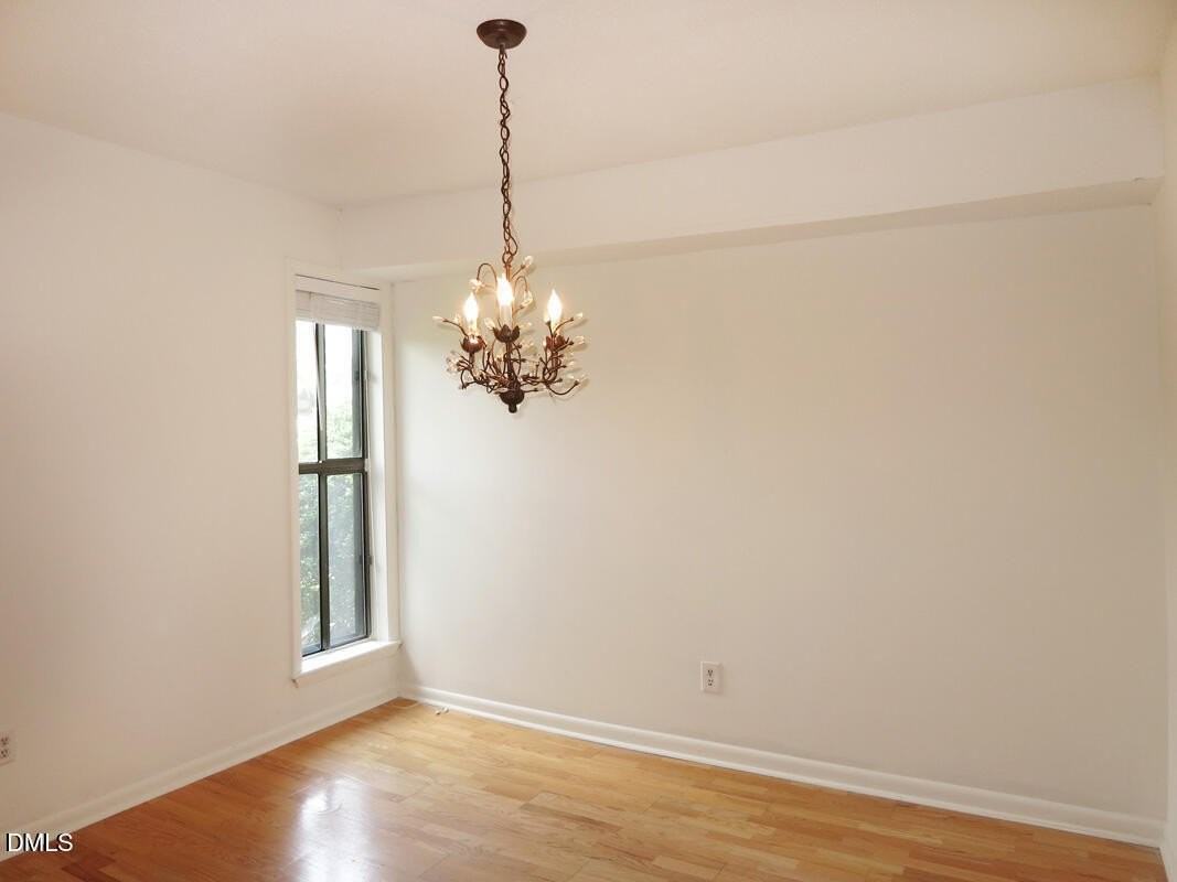 802 Oak Tree Dr - Photo 4 of 14