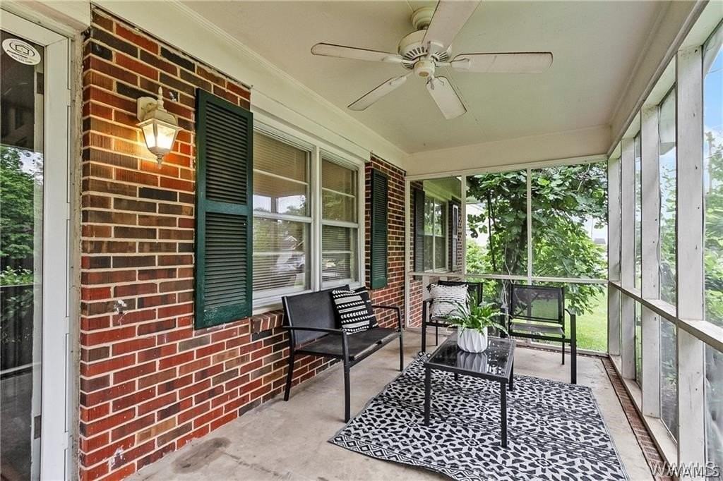 1613 2nd Ave Unit 101 - Photo 2 of 28