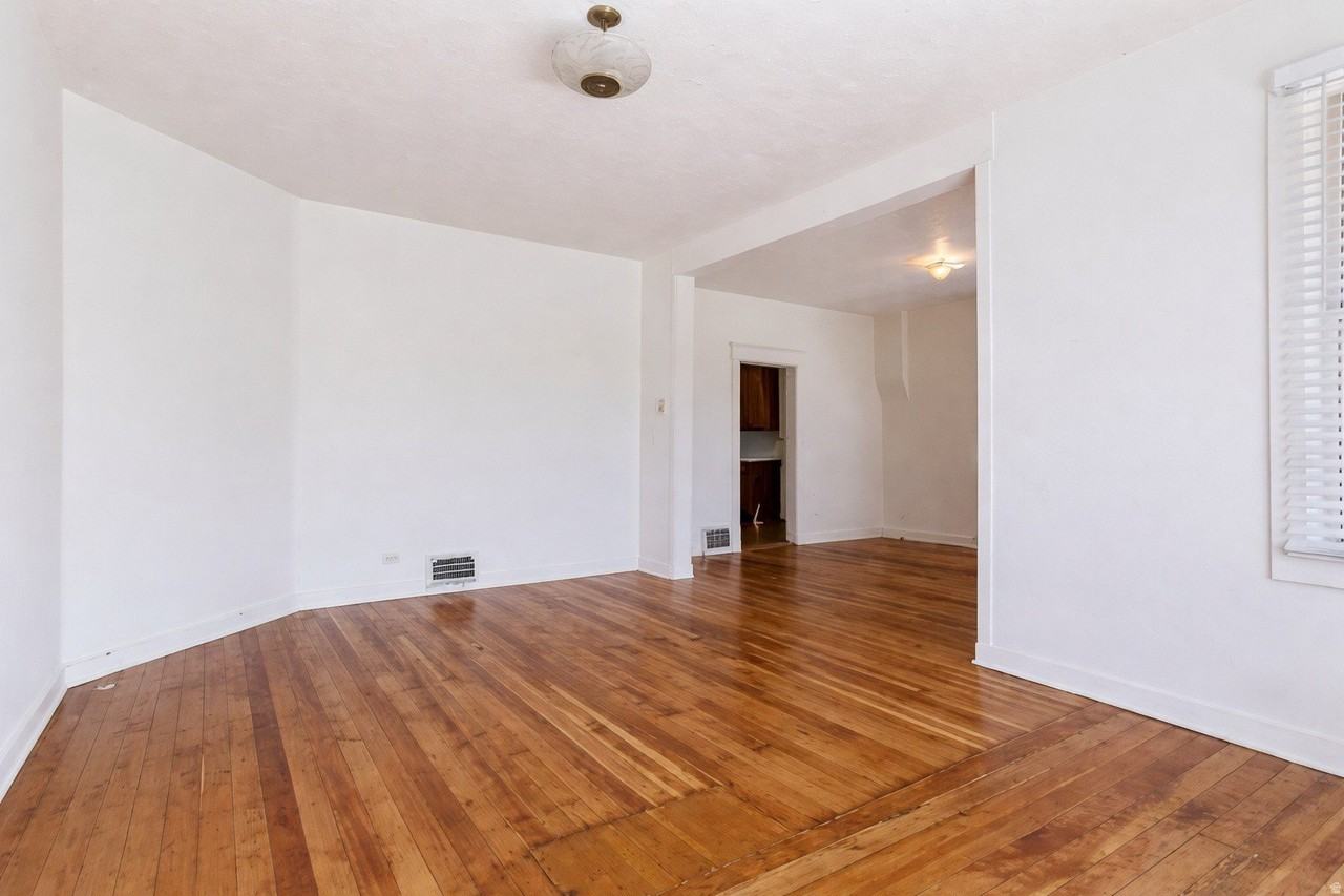 761 E Browning Ave - Photo 5 of 20