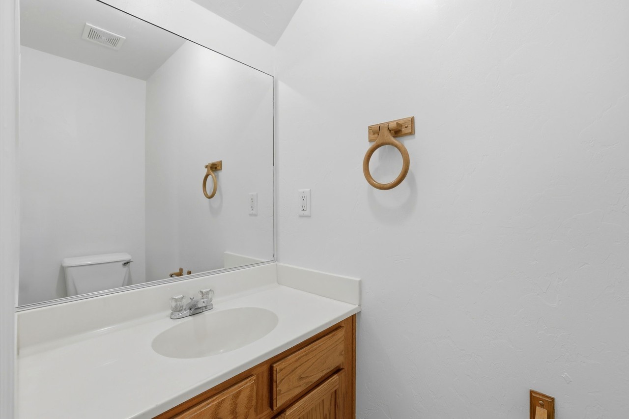 9766 E Lakeshore Dr #C - Photo 7 of 18