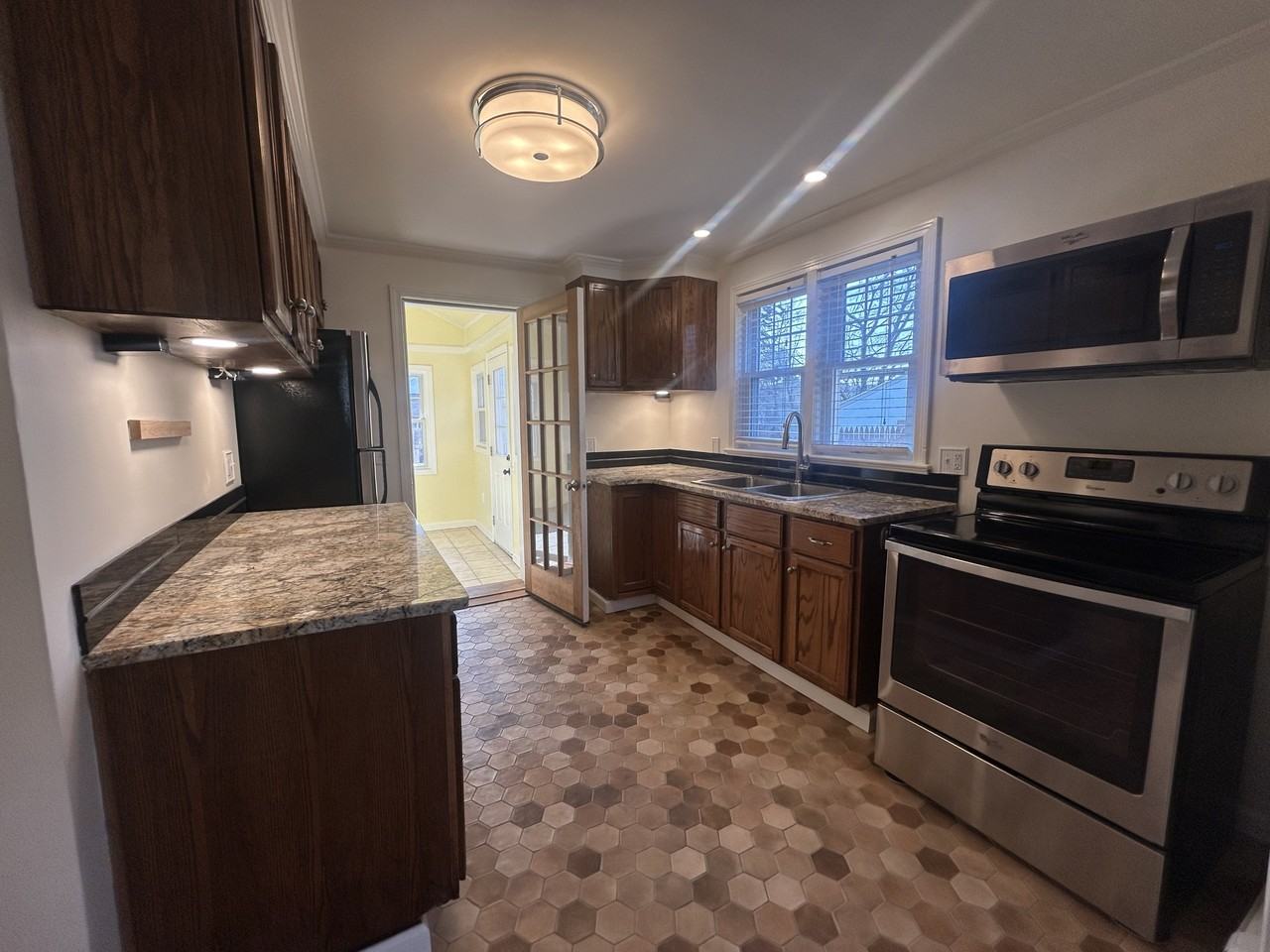 25 Putnam Ave #1 - Photo 3 of 22