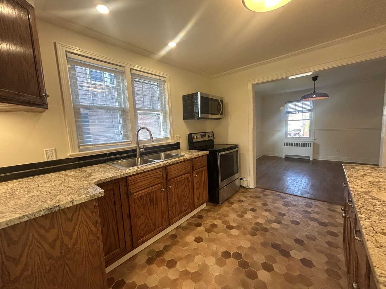 25 Putnam Ave #1 - Photo 4 of 22