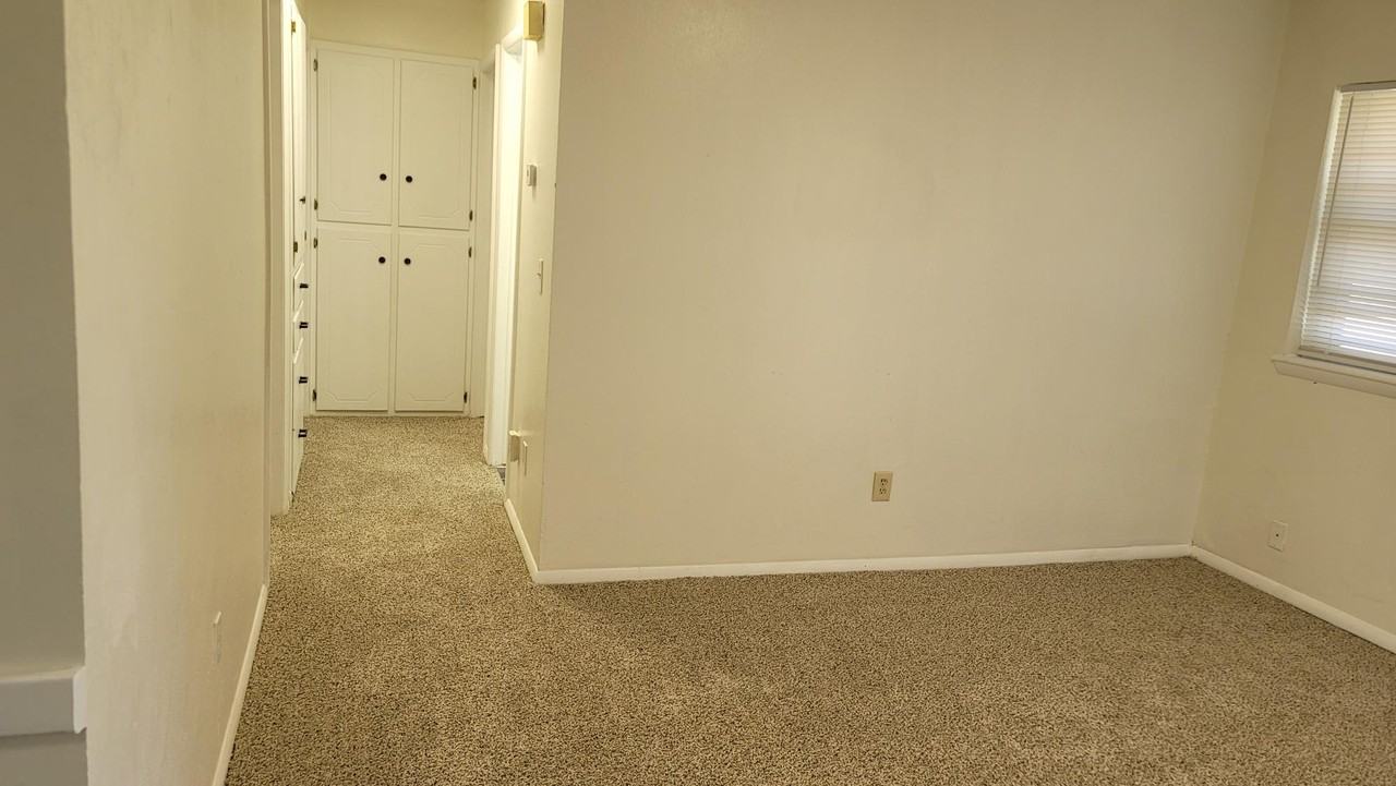 515 Gayclifee Ter #1 - Photo 4 of 39