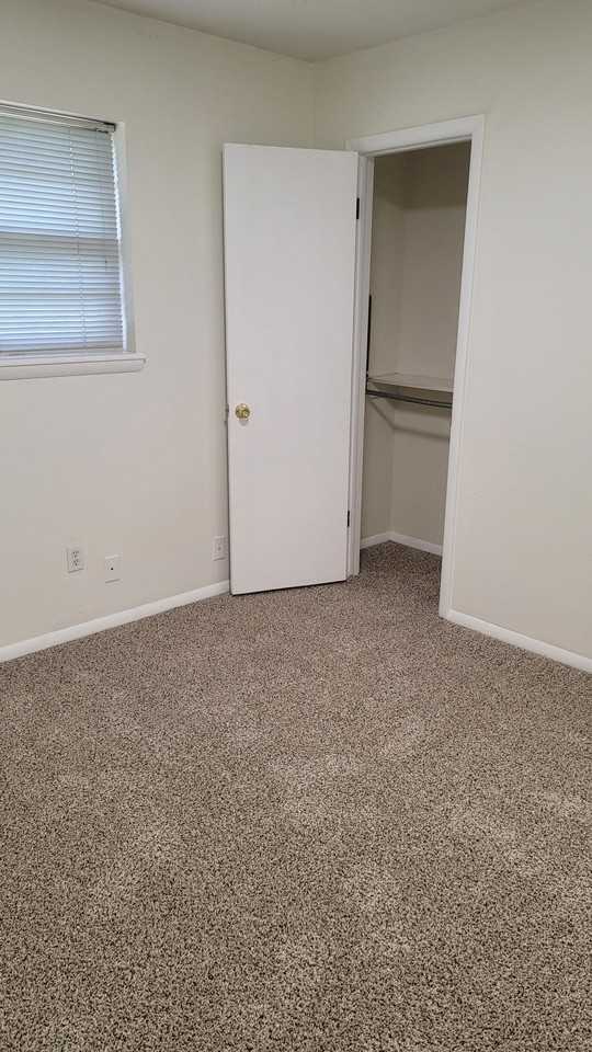 515 Gayclifee Ter #1 - Photo 7 of 39