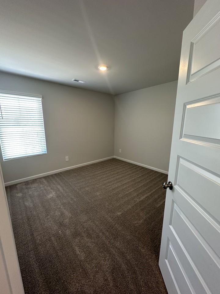 Hudson Rd #1 - Photo 5 of 14