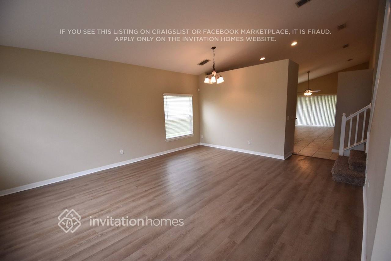 7957 Rex Hill Trl - Photo 2 of 9
