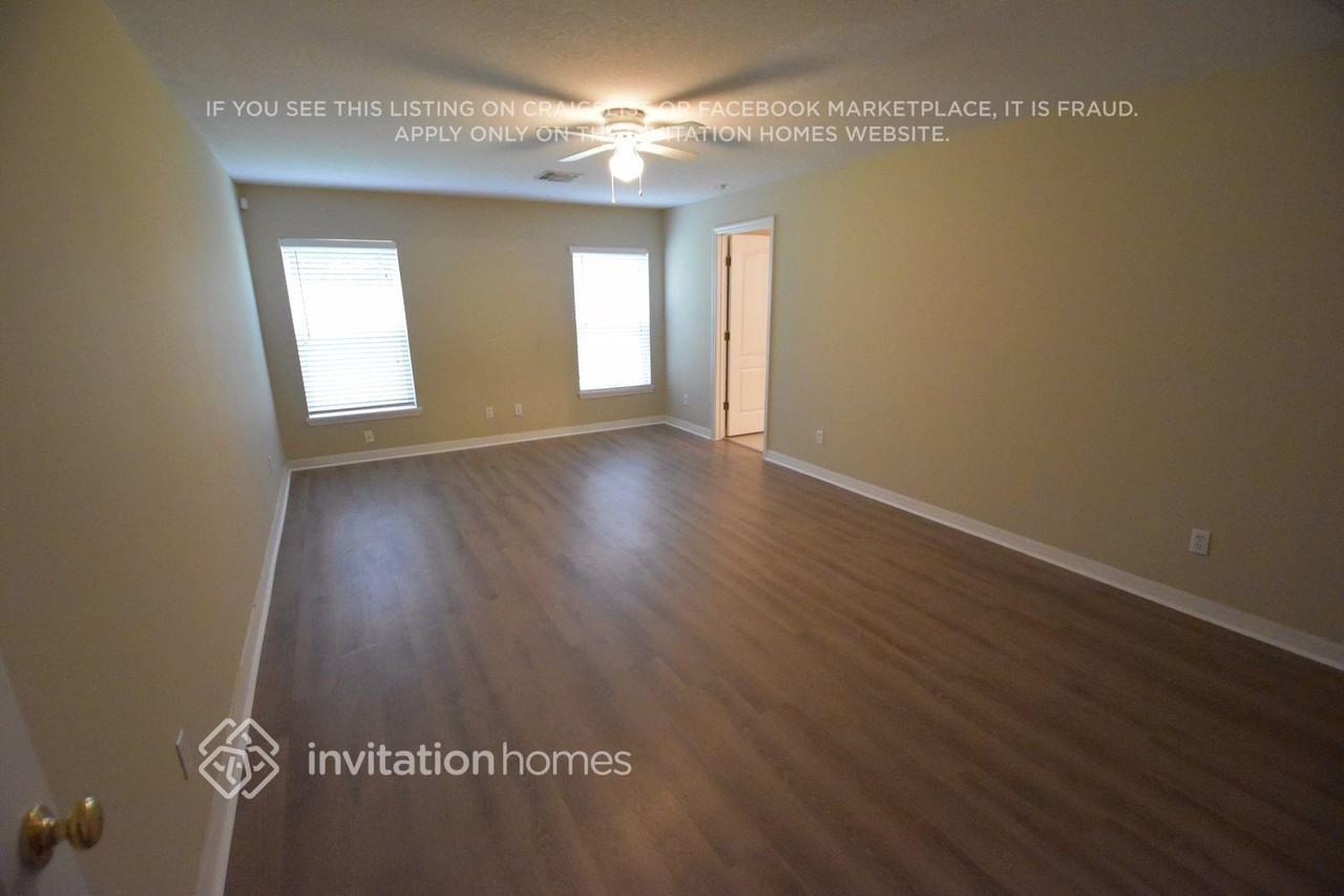 7957 Rex Hill Trl - Photo 5 of 9