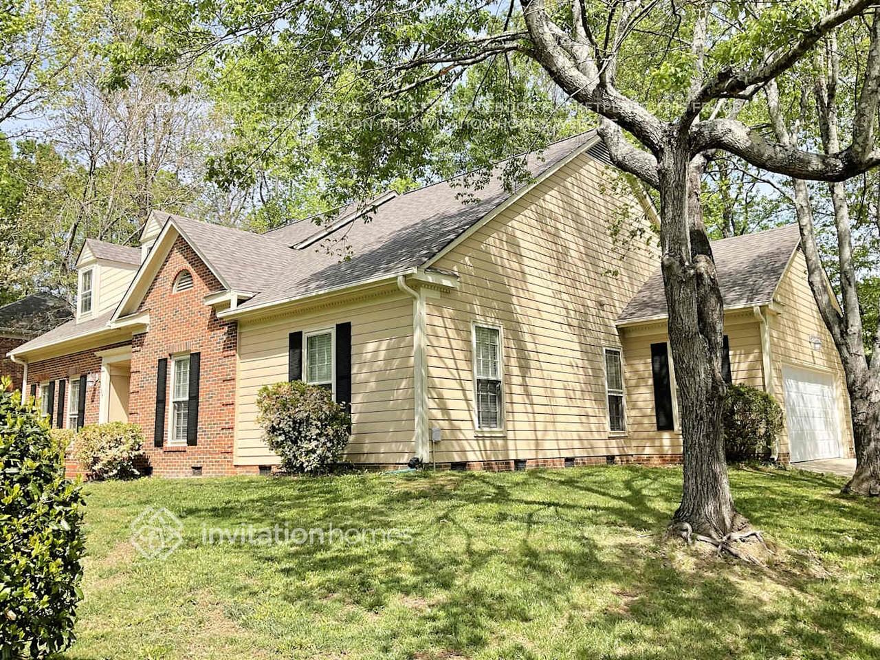 4124 Silvermere Way - Photo 2 of 11