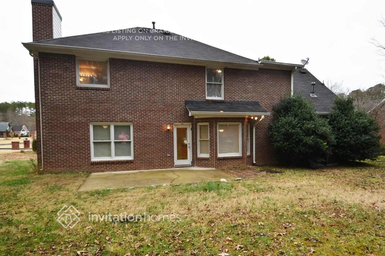 208 Ivy Creek Dr - Photo 7 of 8